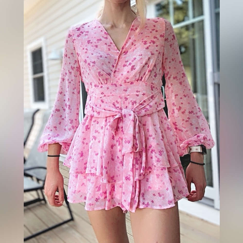 UGC PINK FLORAL ROMPER W BOW TIE AROUND WAISTLINE